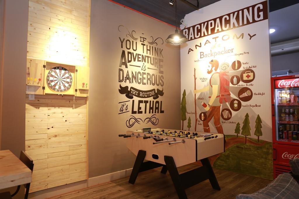 Barney'S Danang Backpackers Hostel Esterno foto