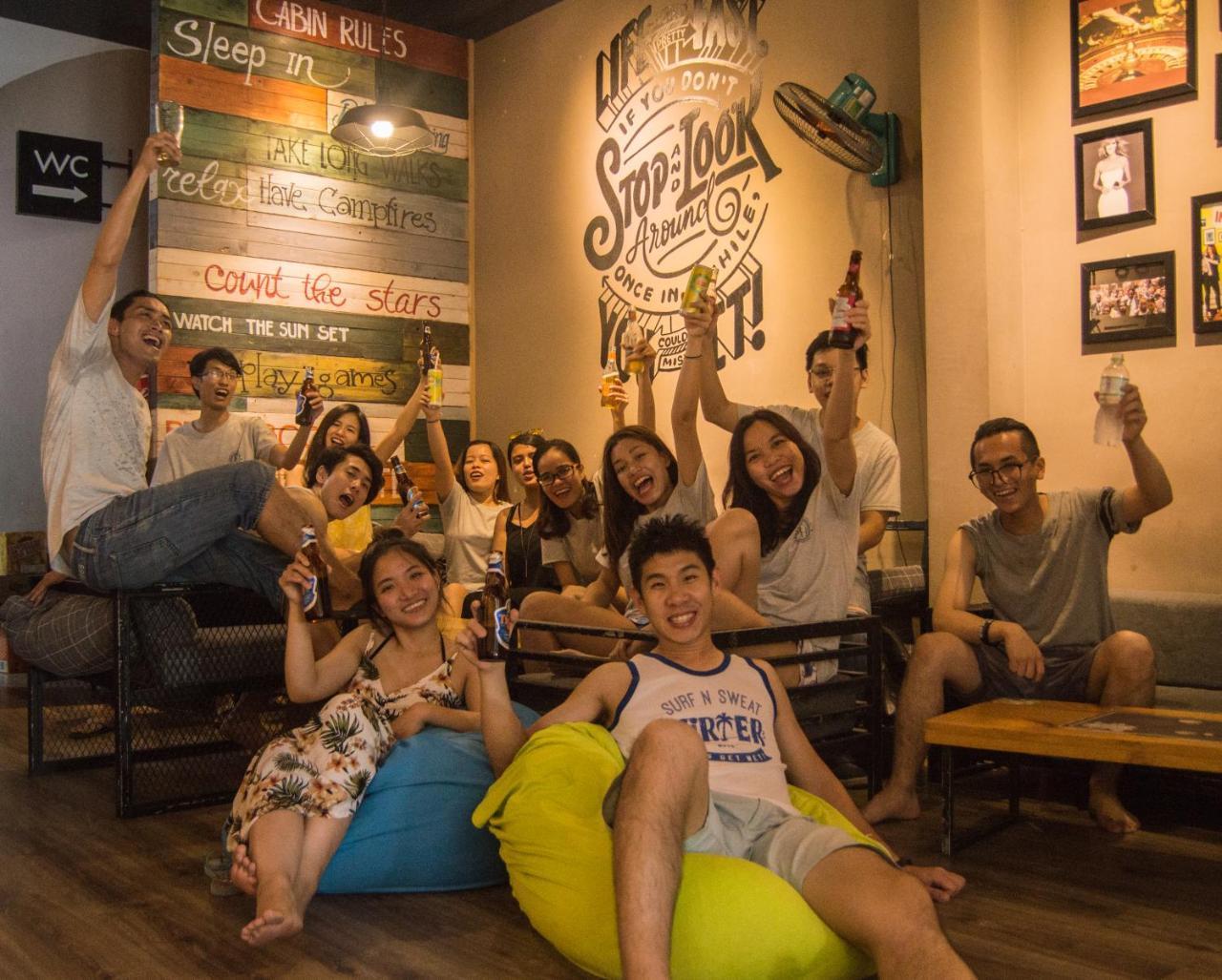 Barney'S Danang Backpackers Hostel Esterno foto